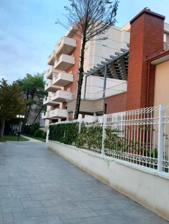 Seaview Haven - Golem, Albania Apartment Golem  Exterior photo